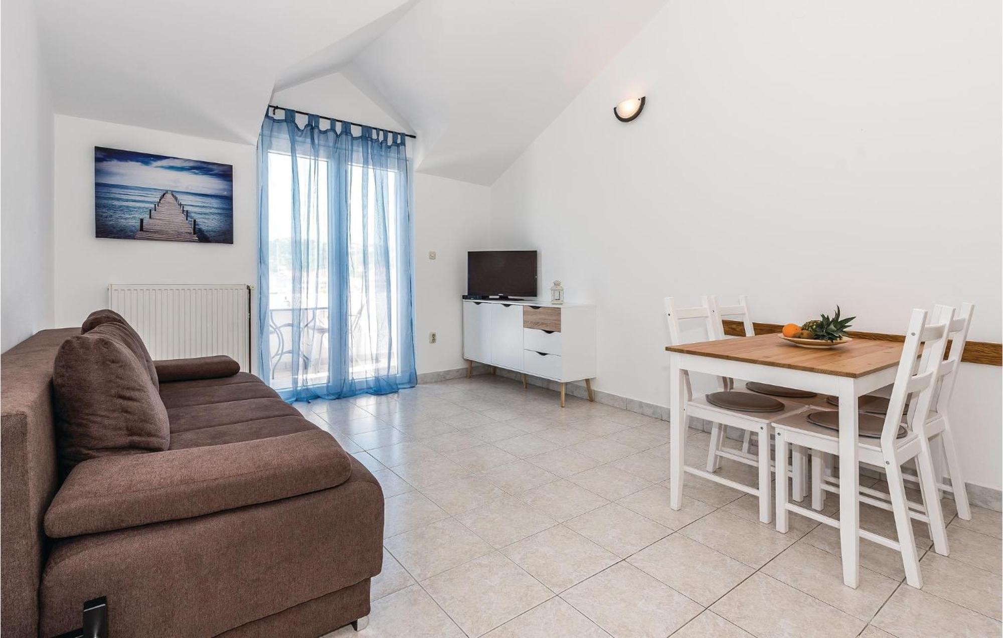 Awesome Apartment In Jezera With Kitchen Zewnętrze zdjęcie